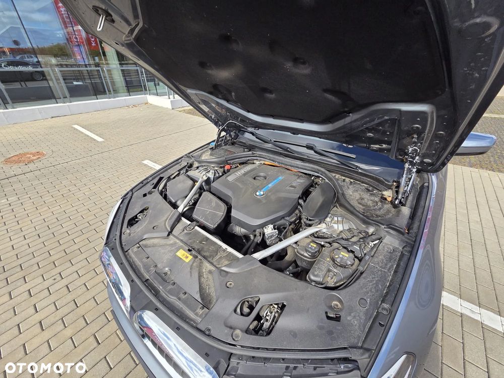 BMW Seria 5 530e iPerformance GPF Luxury Line - 14
