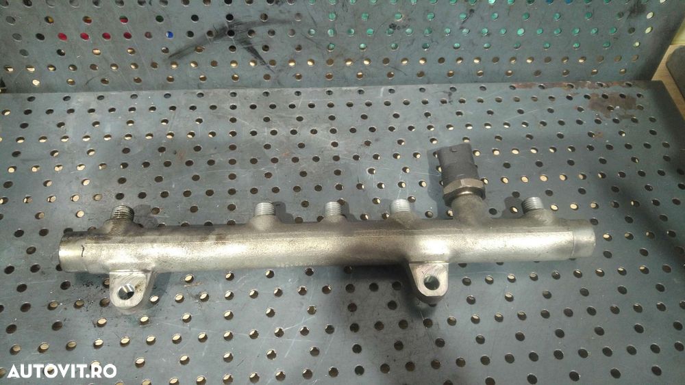 Rampa injectoare 1.9 dci renault scenic 2 0445214015 8200347174 - 2