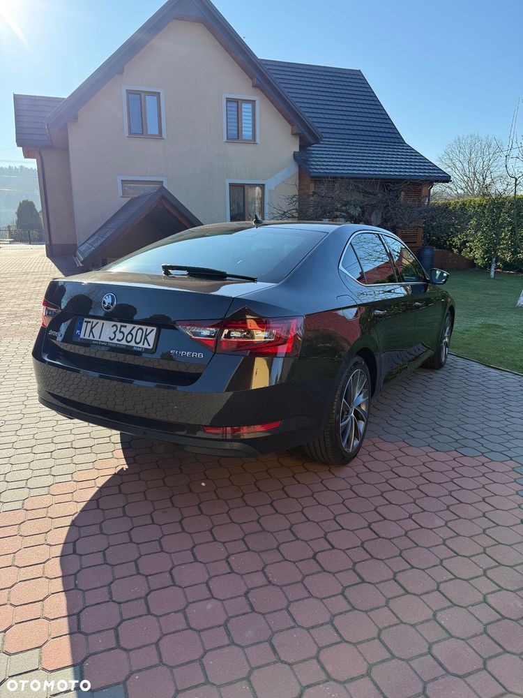 Skoda Superb 2.0 TDI L&K DSG - 16