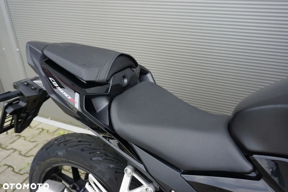 Honda CB - 12