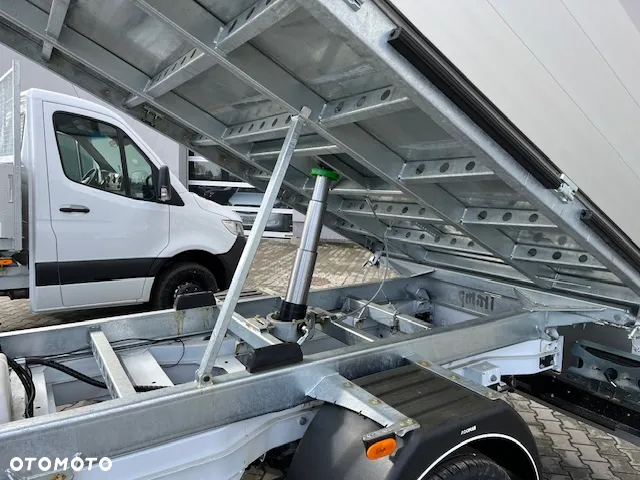 Mercedes-Benz Sprinter 517 CDI - 13