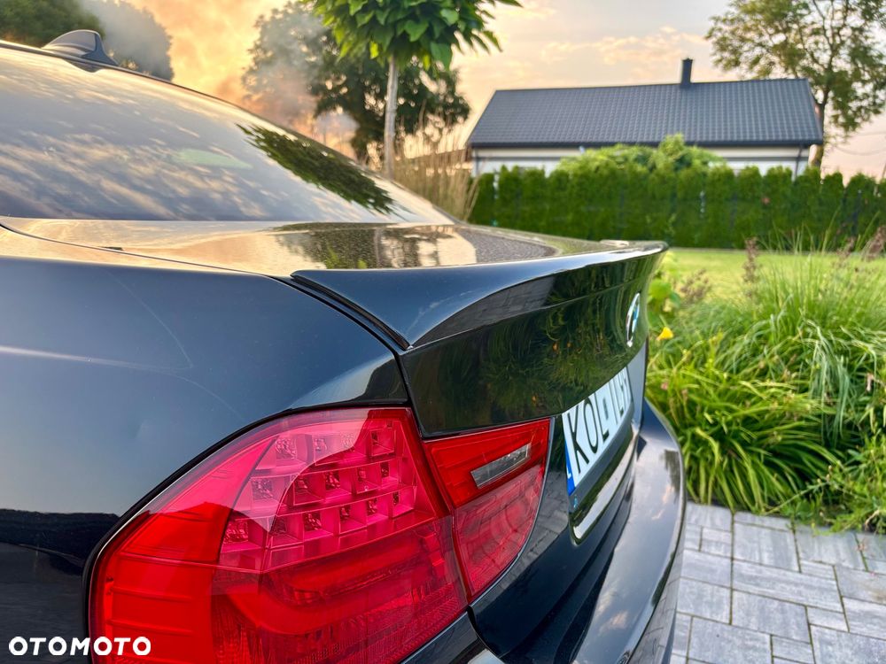 BMW Seria 3 320d - 12
