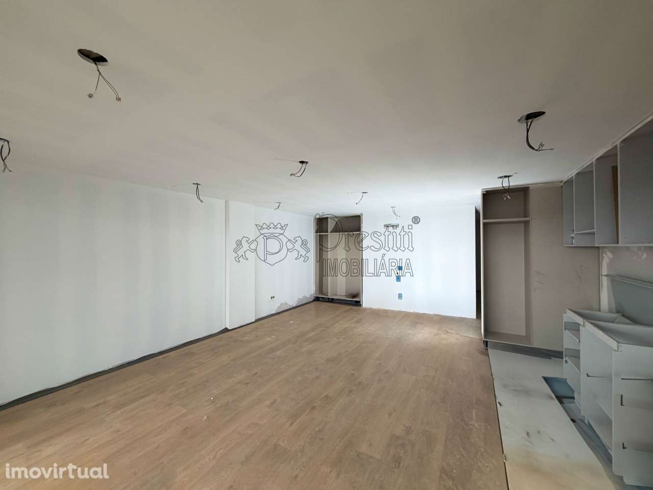 Apartamento T2 para Arrendar em Guimarães - Grande imagem: 2/11