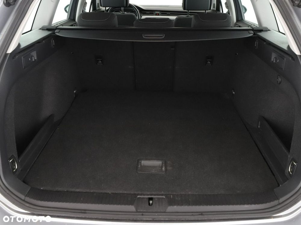 Volkswagen Passat Variant 2.0 TDI SCR DSG Business - 21