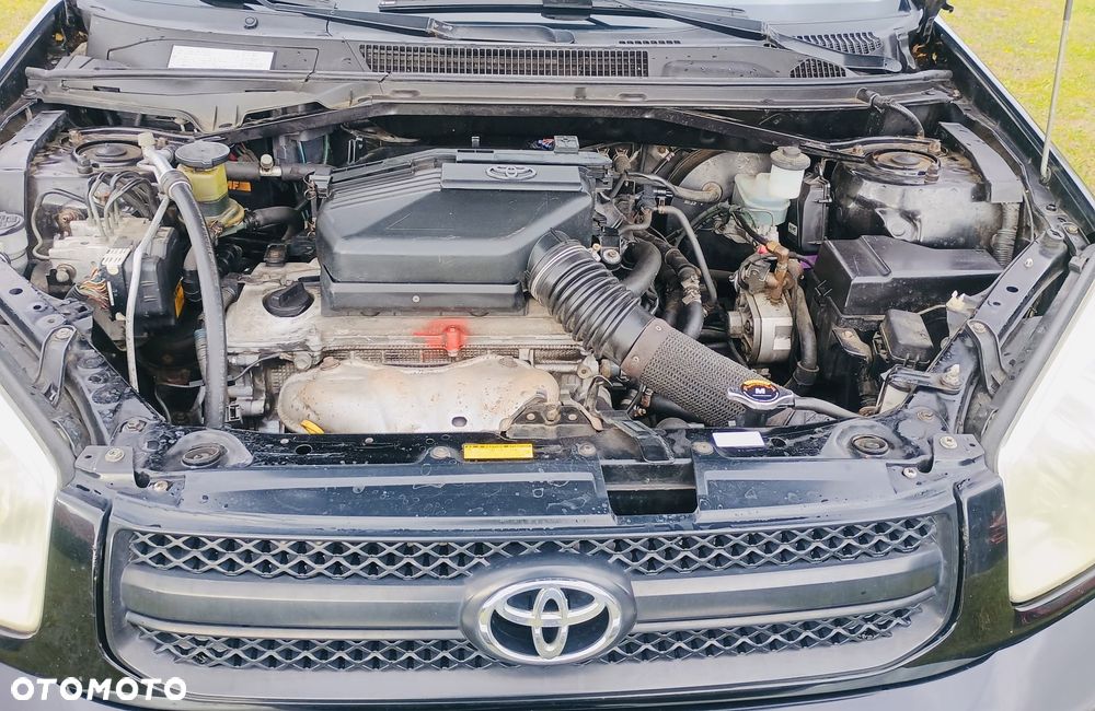 Toyota RAV4 2.0 VVT-i 4x4 - 8
