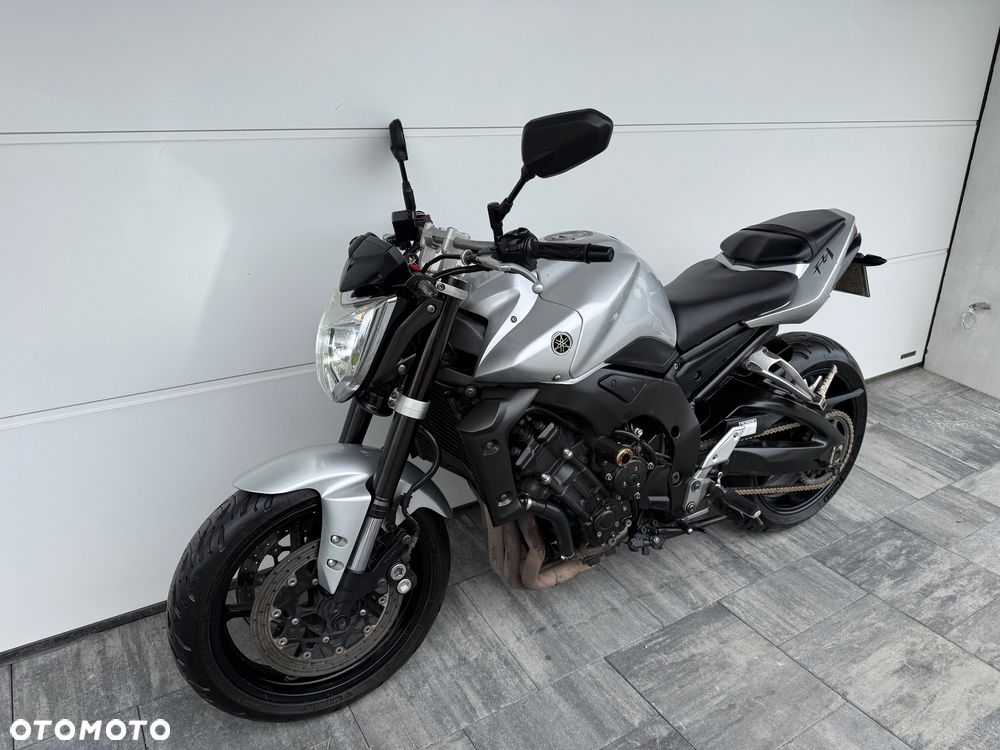Yamaha FZ - 7