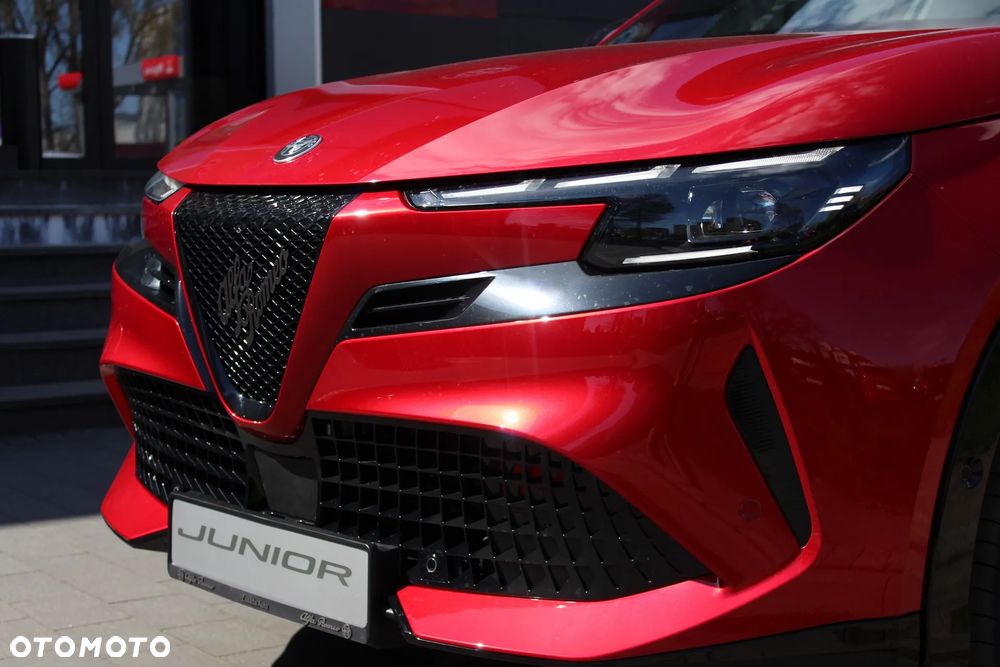 Alfa Romeo Junior 1.2 mHEV Ti Q4 eDCT - 9