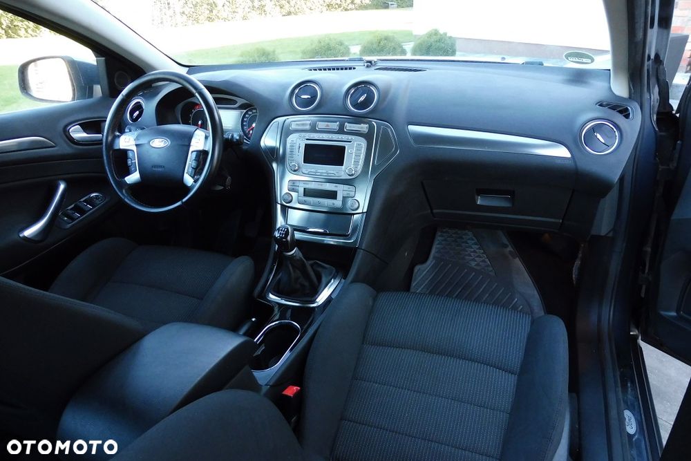 Ford Mondeo 2.0 Viva Titanium - 13