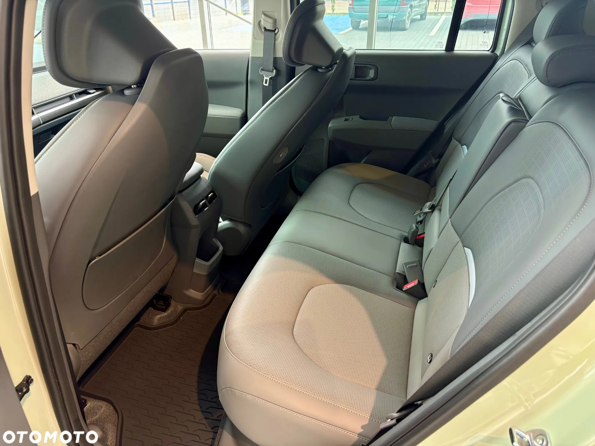 Kia EV3 81.4kWh Business Line - 28