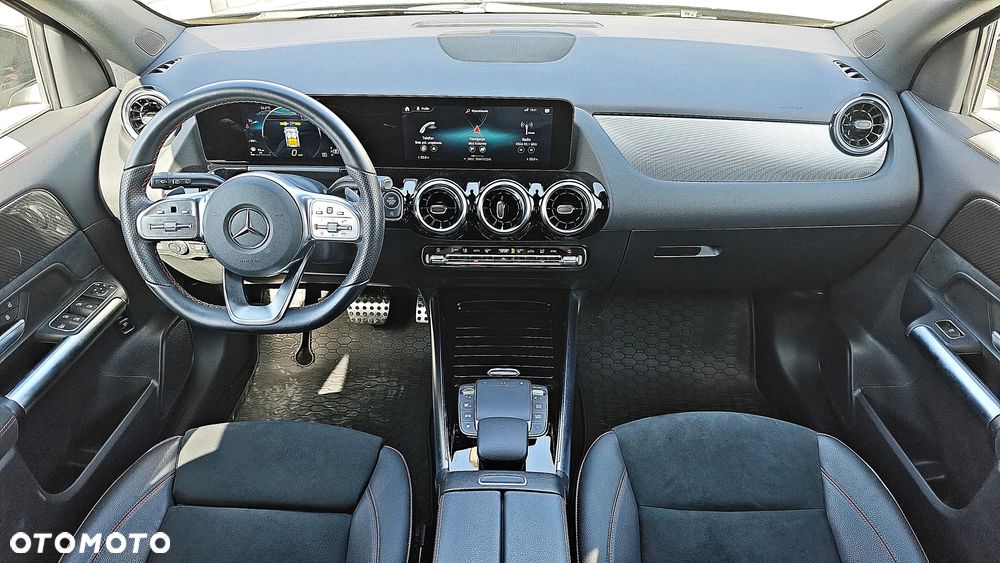 Mercedes-Benz GLA 200 d 8G-DCT AMG Line - 23