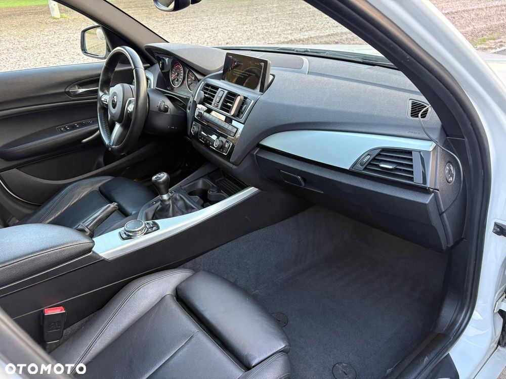BMW Seria 1 118d Sport Line - 21