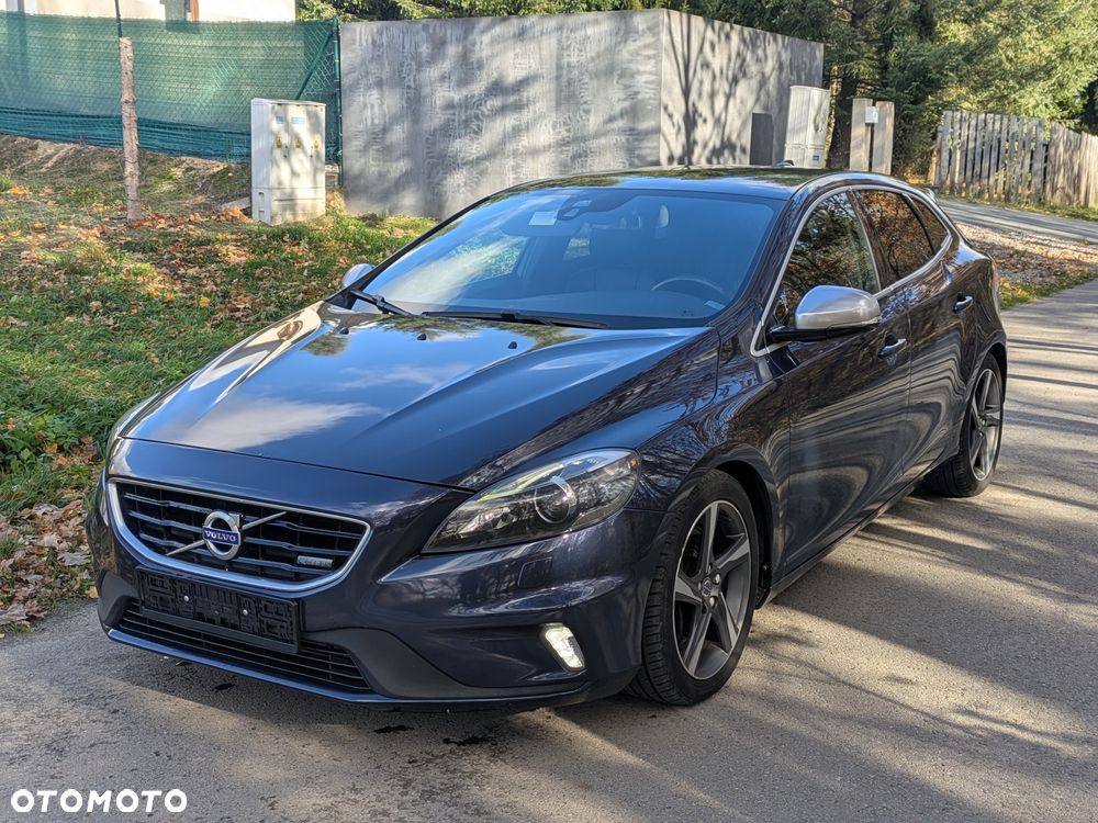 Volvo V40 T5 Geartronic R Design - 1