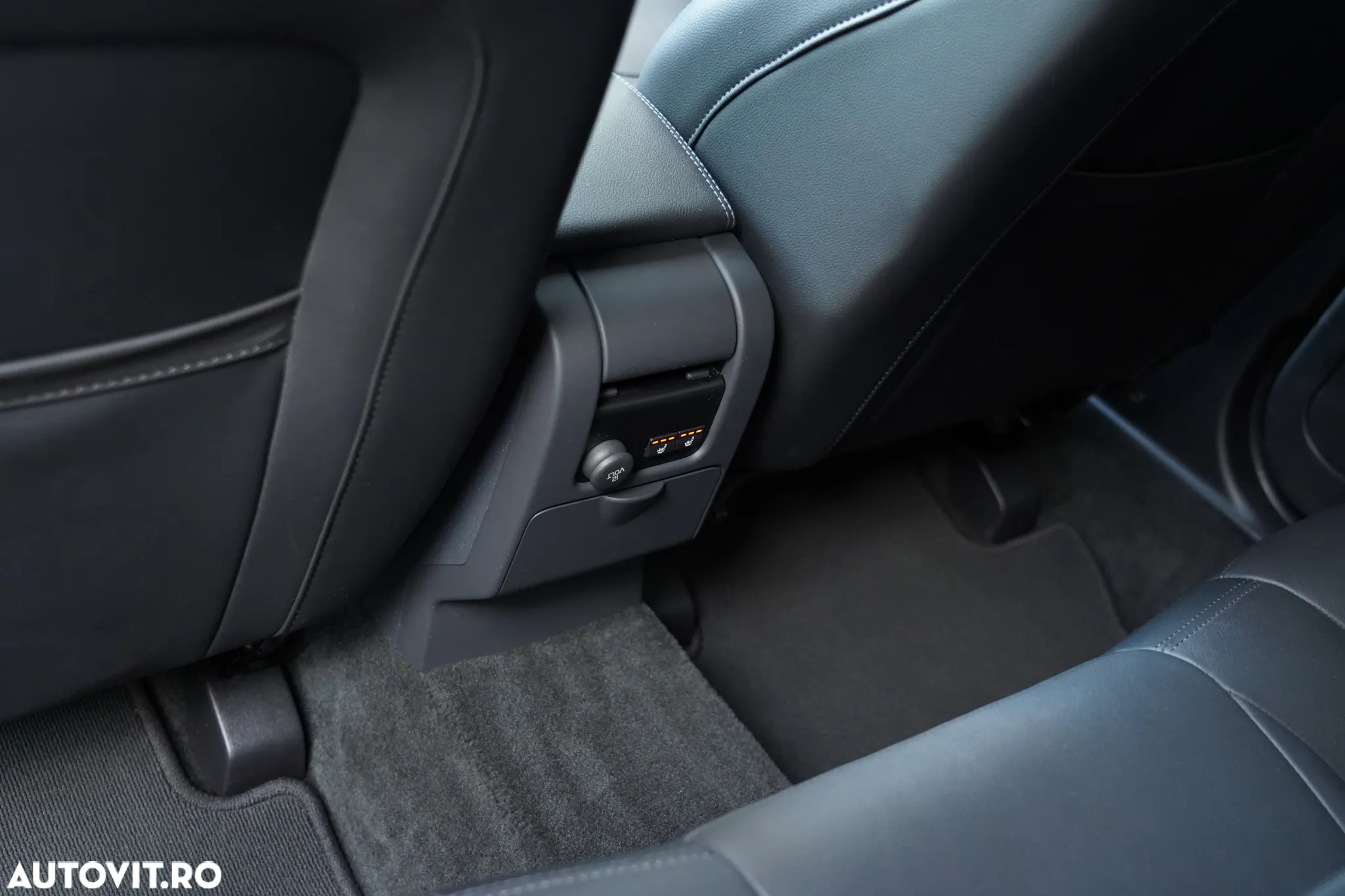 Volvo XC 60 D4 Geartronic Summum - 10