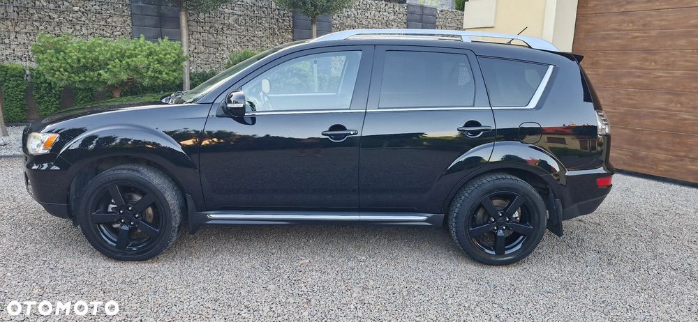 Mitsubishi Outlander 2.0 DID Intense + SE - 4