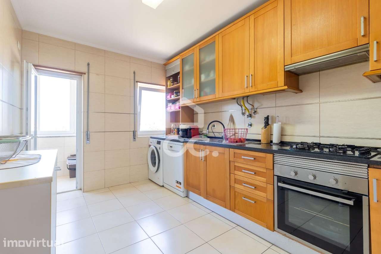 Apartamento T2 Remodelado em Lavradio - Grande imagem: 3/26