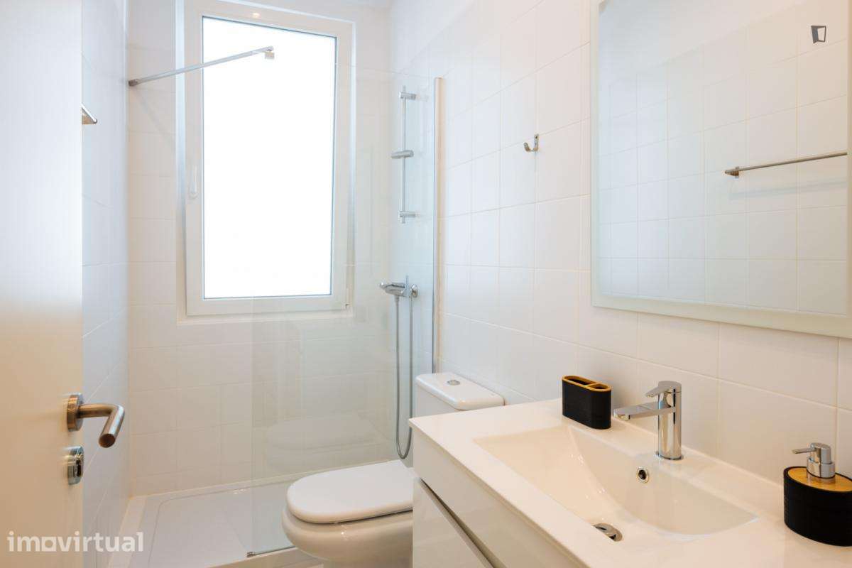 Quarto - localizado em Arroios Lisbon - Grande imagem: 3/30