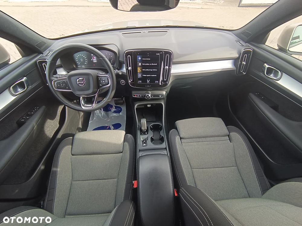 Volvo XC 40 T2 Core - 26