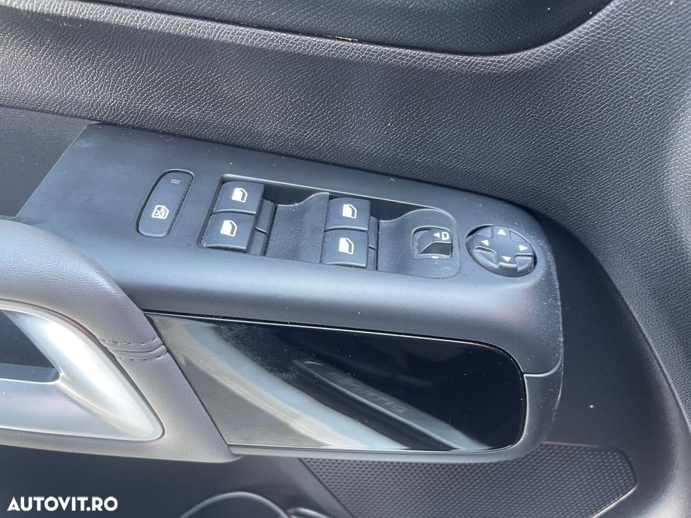 Citroën C5 Aircross 1.6 PureTech S&S EAT8 Shine - 7