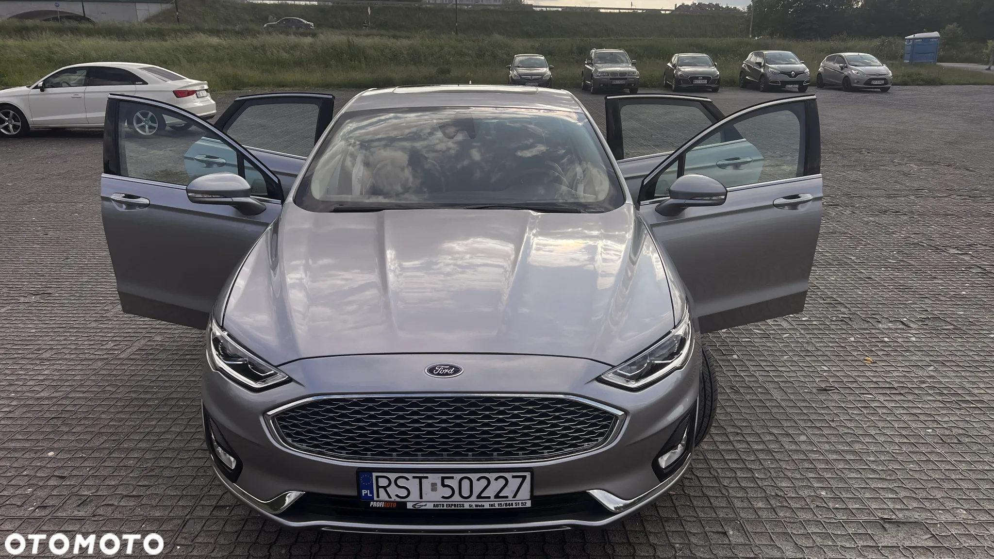 Ford Fusion 2.0 EcoBoost Titanium - 4