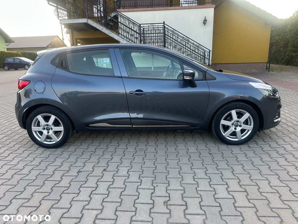 Renault Clio 1.2 16V Life - 13