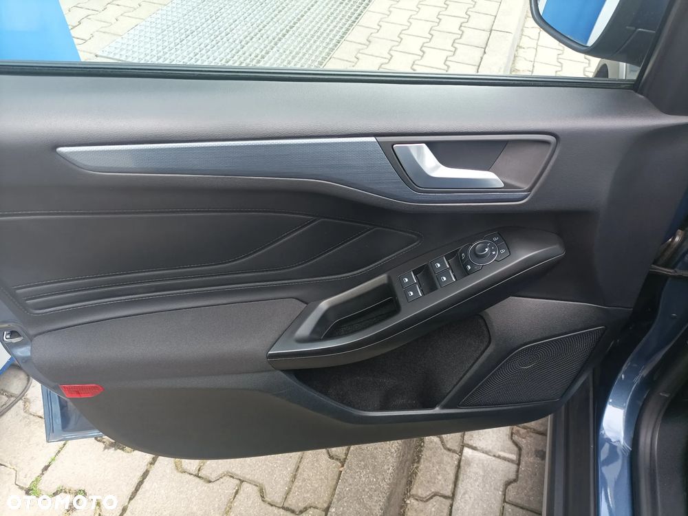 Ford Focus 1.0 EcoBoost mHEV Active X - 17
