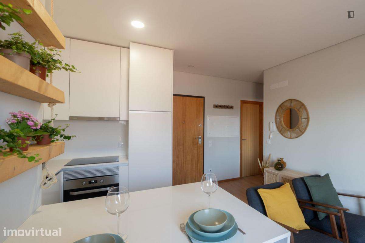 Apartamento com 1 quartos - localizado em Matosinhos Porto - Grande imagem: 5/17