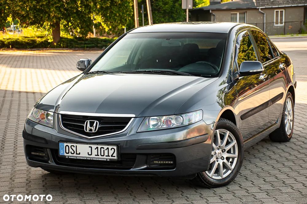 Honda Accord 2.0 Sport - 12