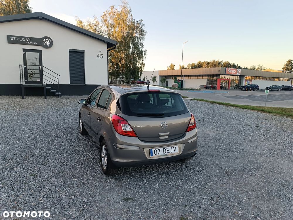 Opel Corsa 1.2 16V Enjoy - 5