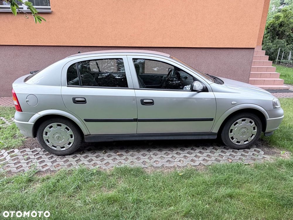 Opel Astra 1.4 - 6