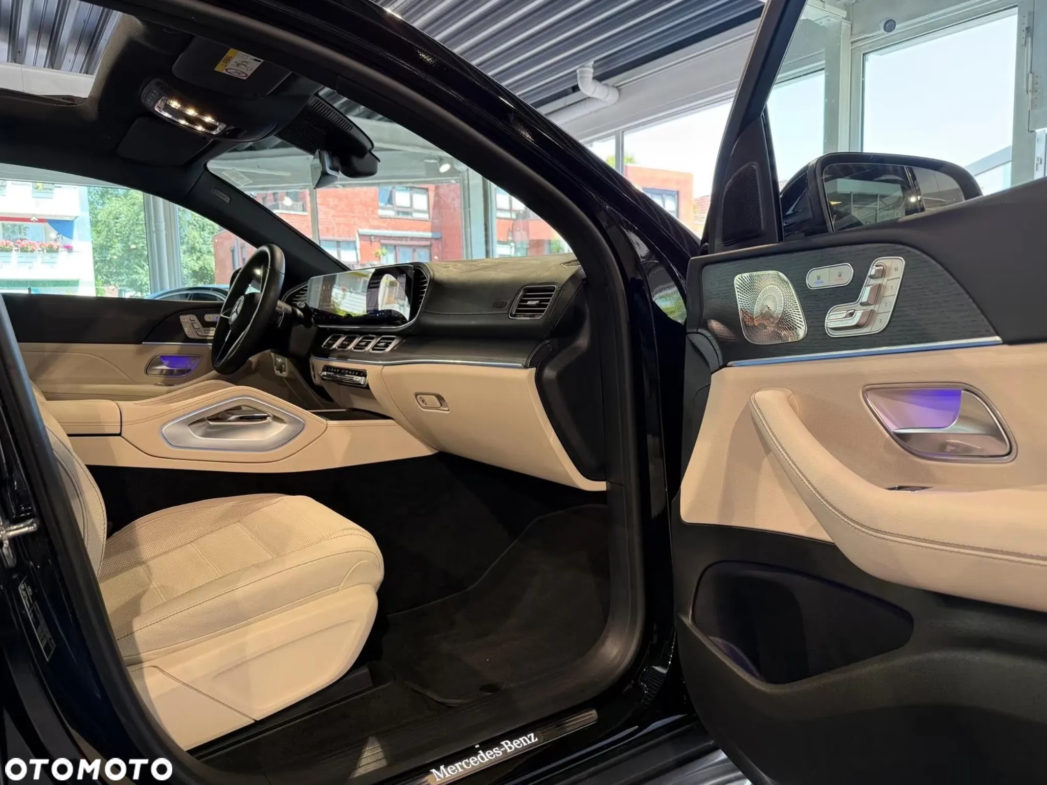 Mercedes-Benz GLE 300 d 4-Matic - 13