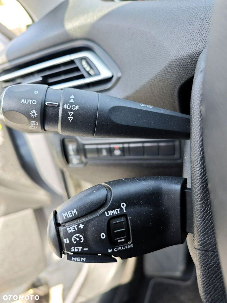 Peugeot 308 - 20
