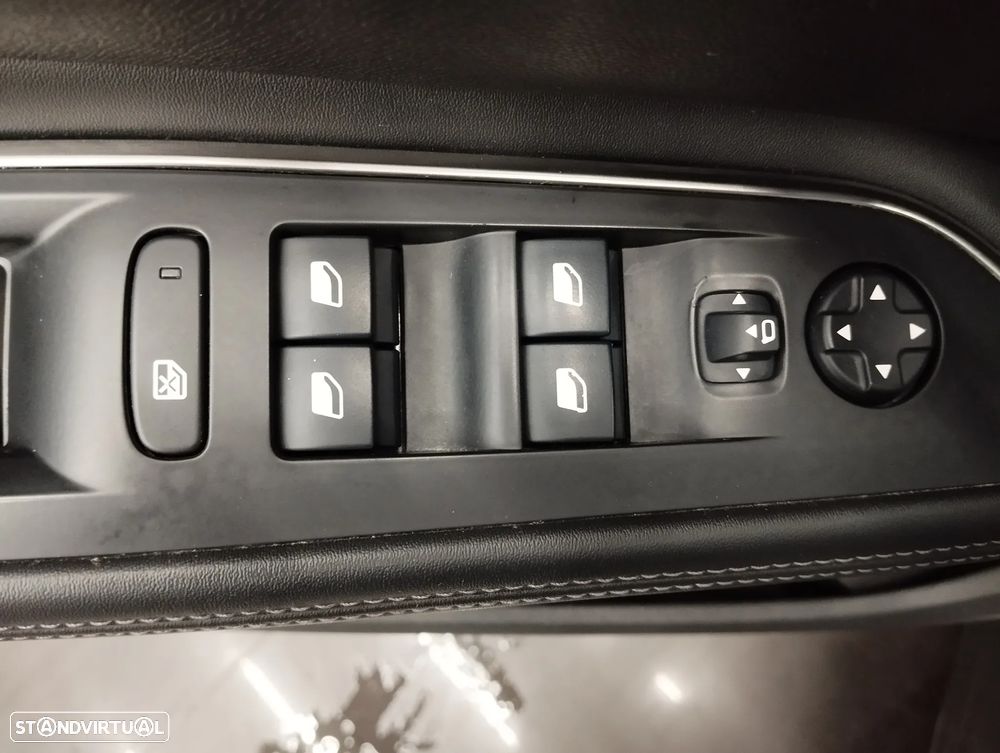 Peugeot 5008 1.5 BlueHDi Allure - 19