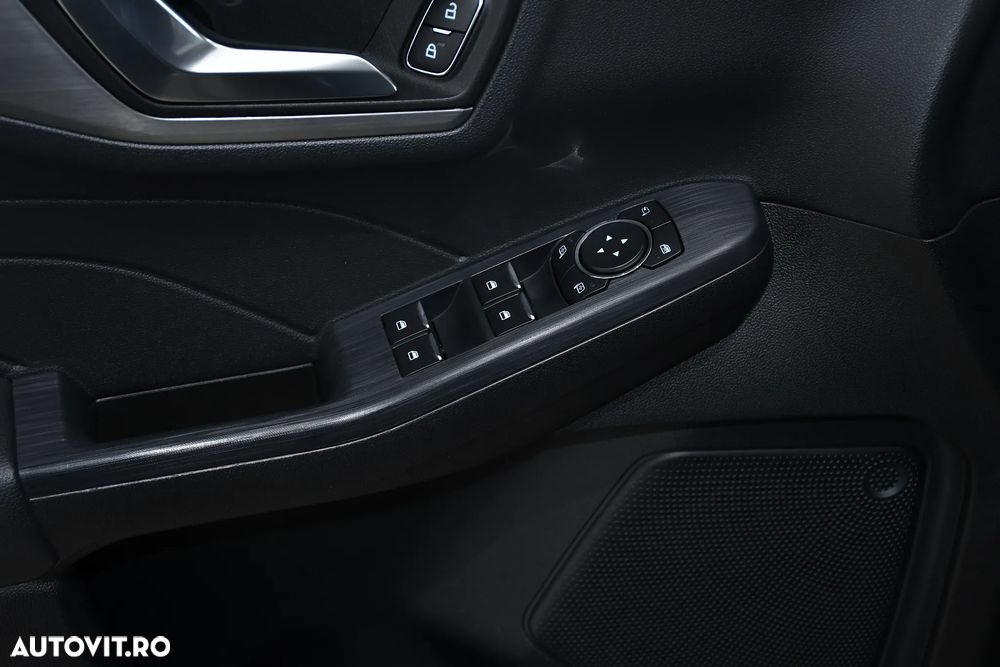 Ford Kuga 2.5 Duratec FHEV TITANIUM - 30