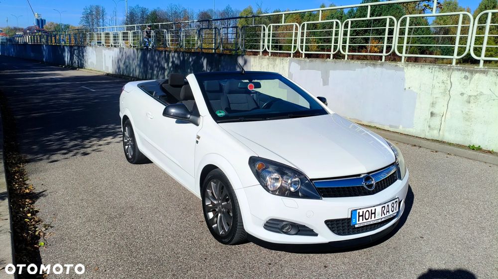 Opel Astra 1.8 Edition 111 Jahre - 8