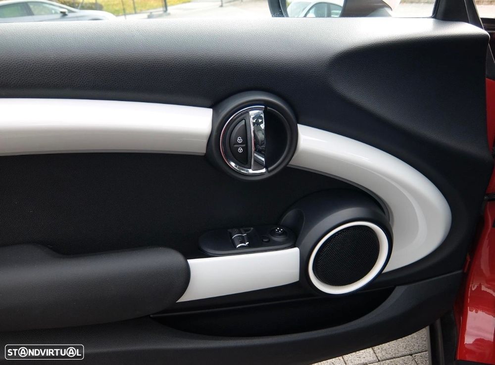 MINI 3 Portas Cooper D - 17
