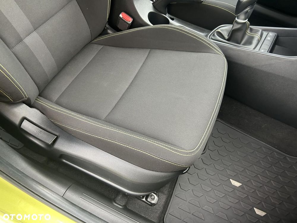 Hyundai i20 - 20