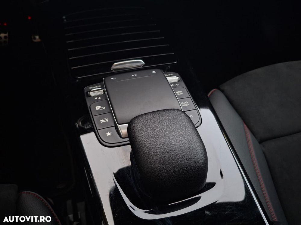Mercedes-Benz CLA 180 d 7G-DCT - 37