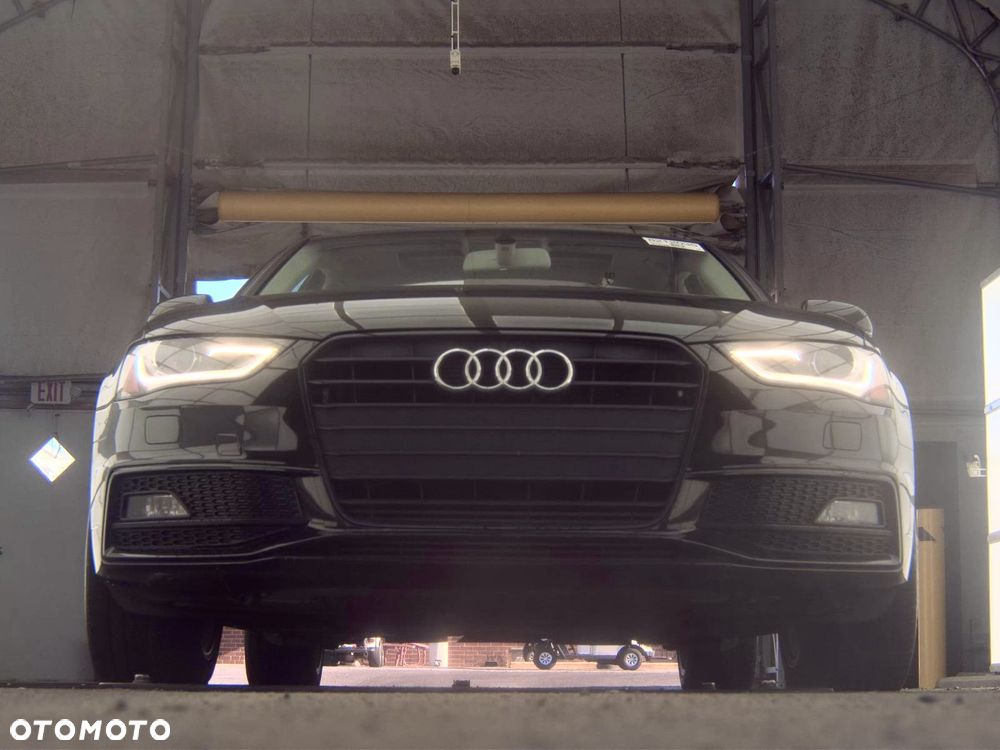 Audi A4 Limousine - 8