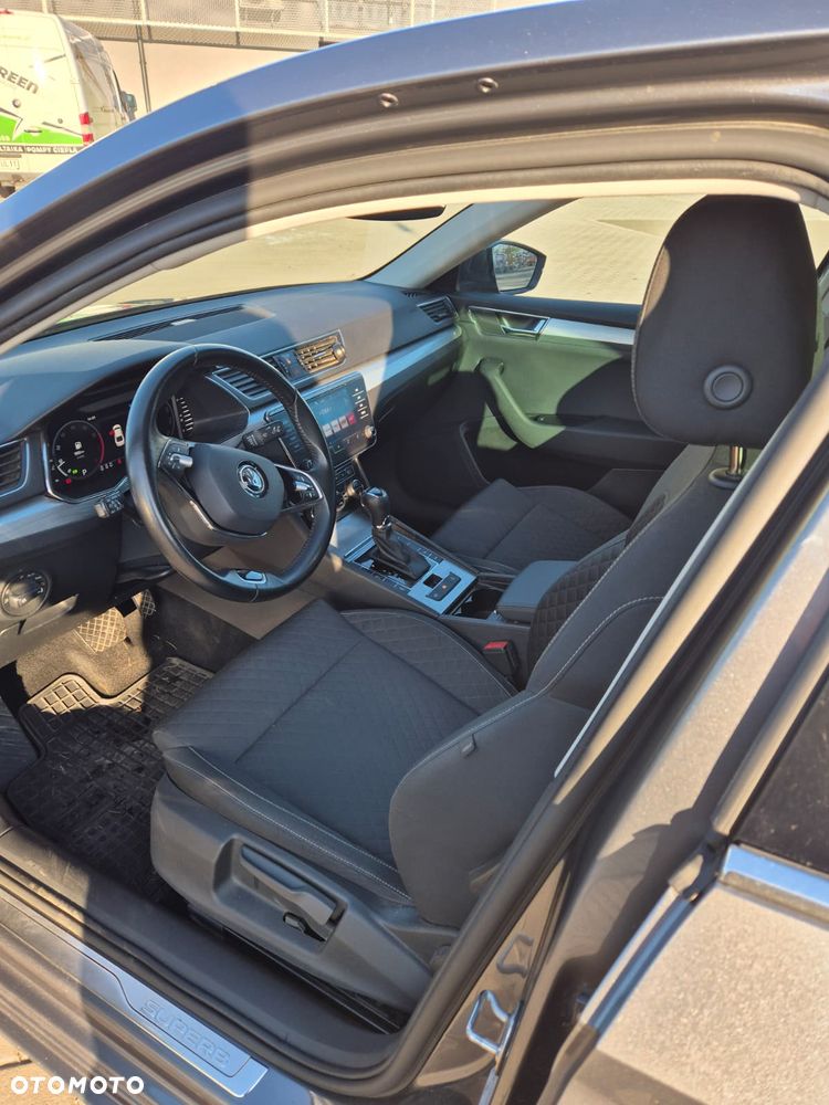 Skoda Superb 2.0 TSI Ambition DSG - 11