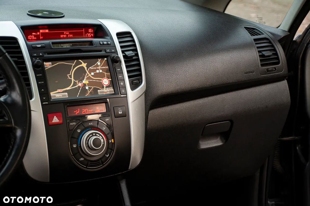 Kia Venga - 29