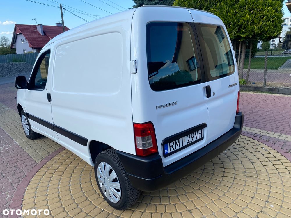 Peugeot PARTNER 1.6HDI NISKI PRZEBIEG 115 zakupiony w salonie w Rzeszowie - 3
