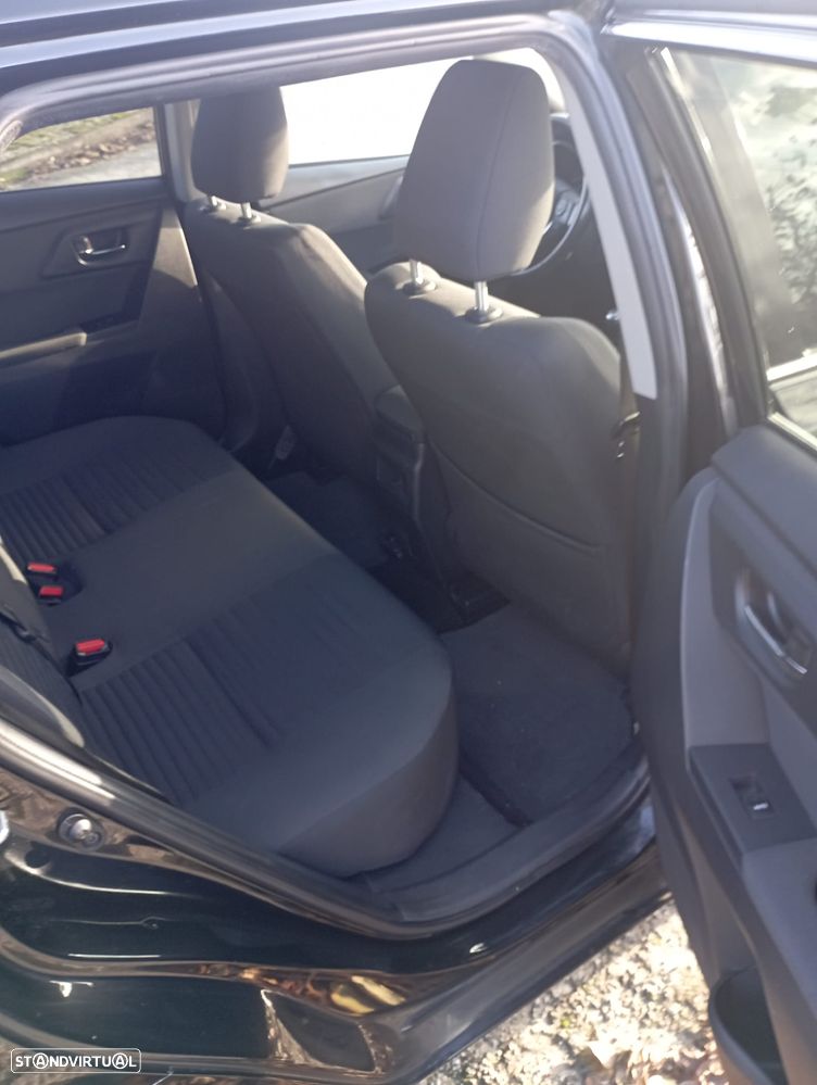 Toyota Auris Touring Sports 1.4 D-4D Comfort+Pack Sport - 21
