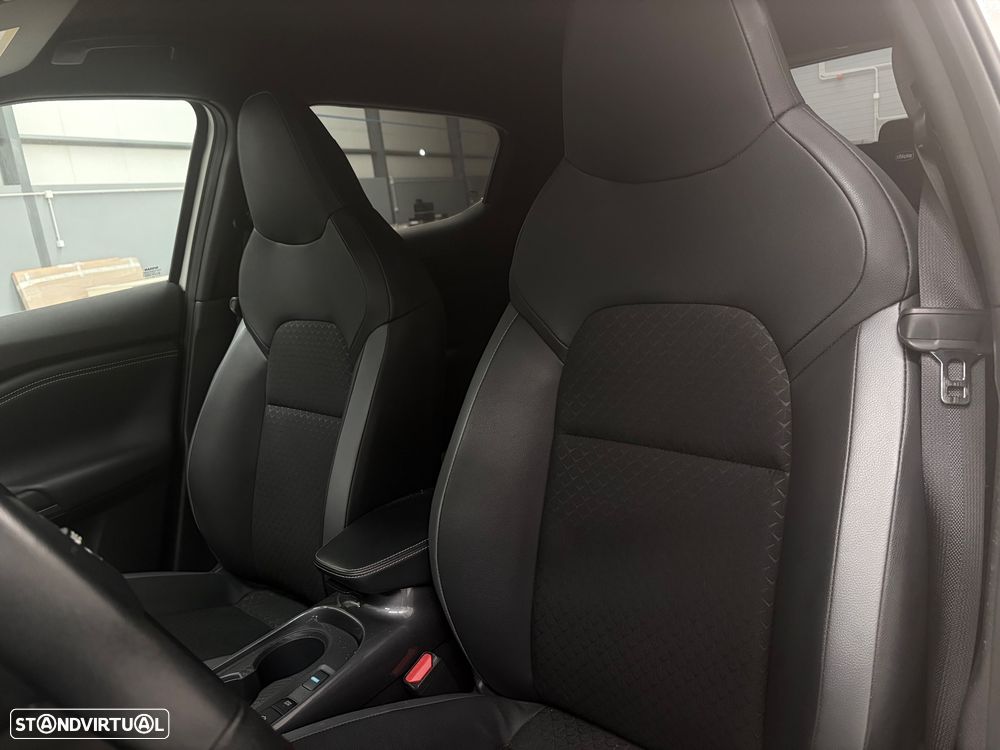 Nissan Juke 1.6 Hybrid N-Connecta Two Tone - 11