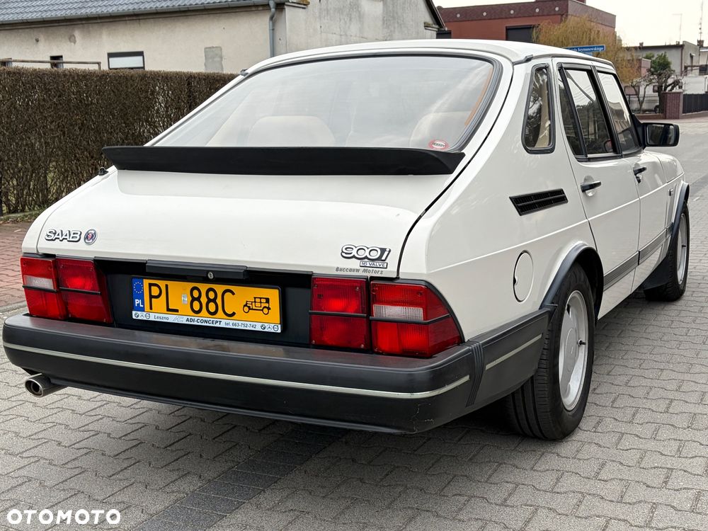 Saab 900 - 31