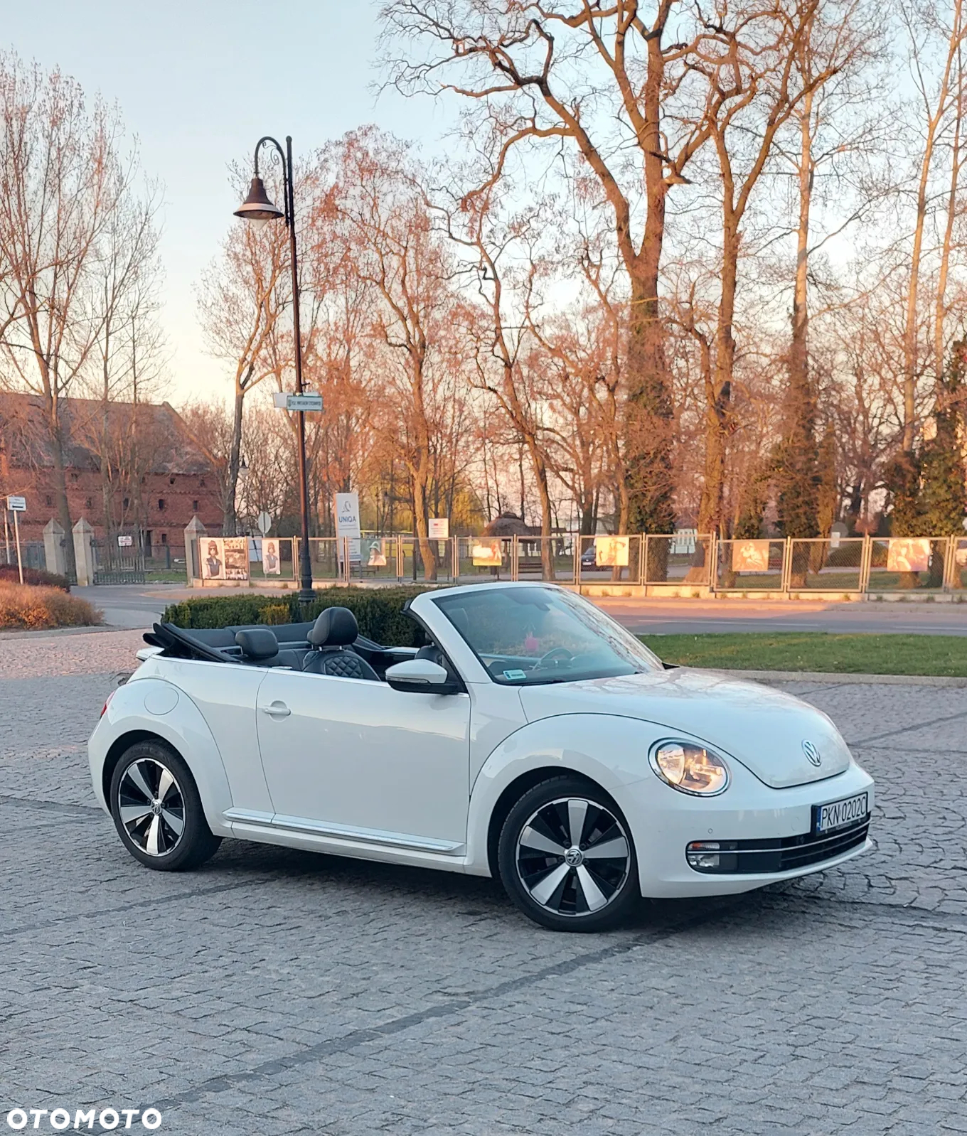 Volkswagen Beetle The Cabriolet 2.0 TDI DSG (BlueMotion Tech) Denim - 11