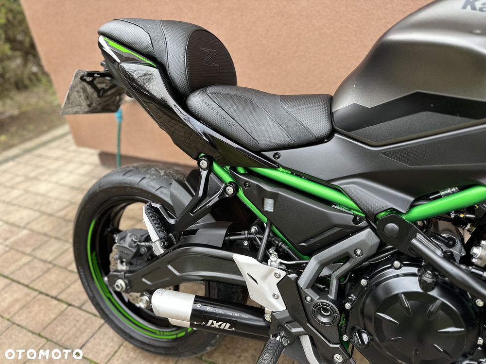 Kawasaki Z 650 - 12