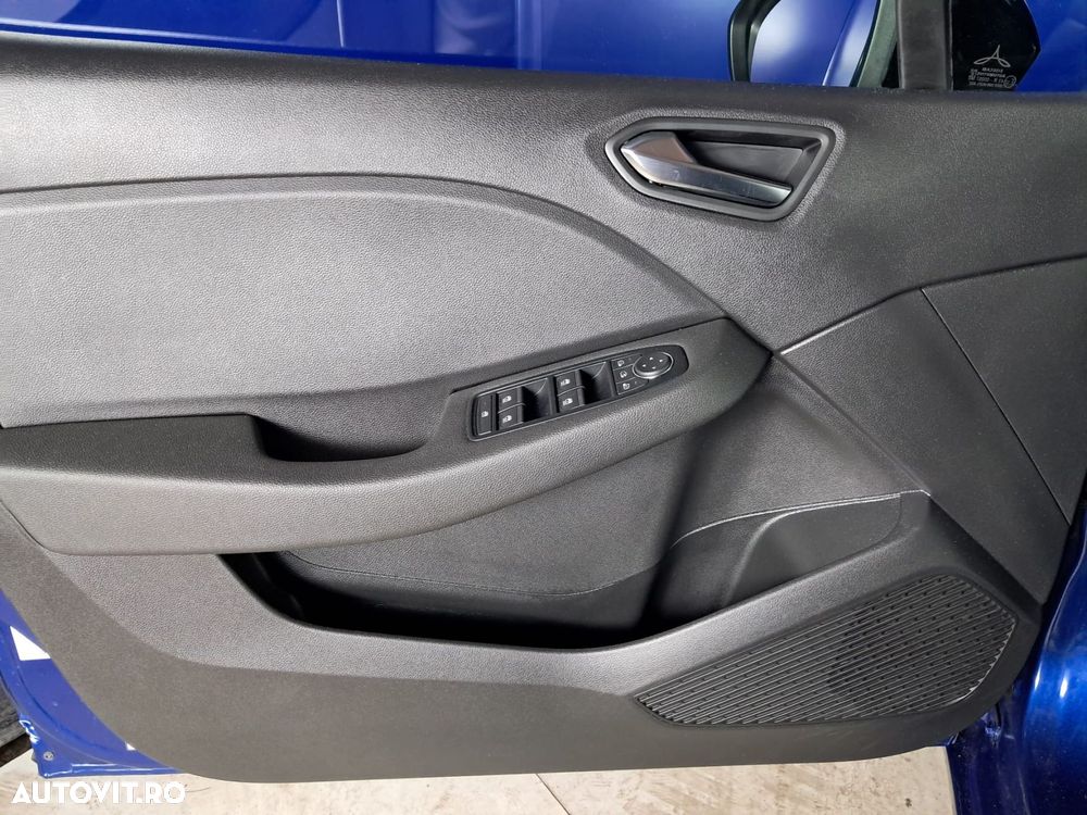 Renault Clio - 10
