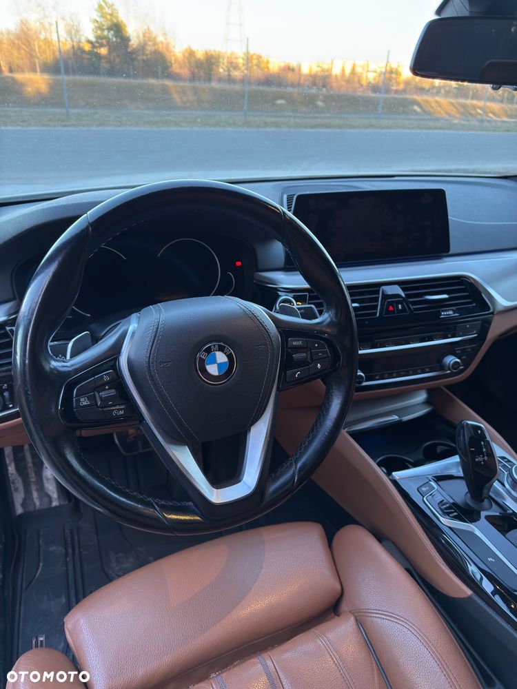 BMW Seria 5 530i GPF xDrive M Sport sport - 9