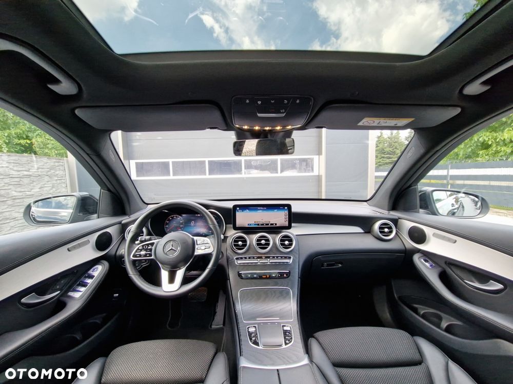 Mercedes-Benz GLC - 21