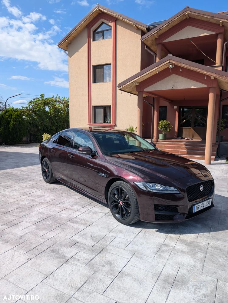 Jaguar XF 25d AWD R-Sport - 8